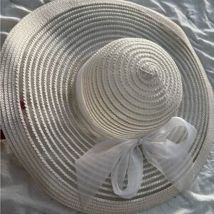 Chic White Ribbon Sun Hat